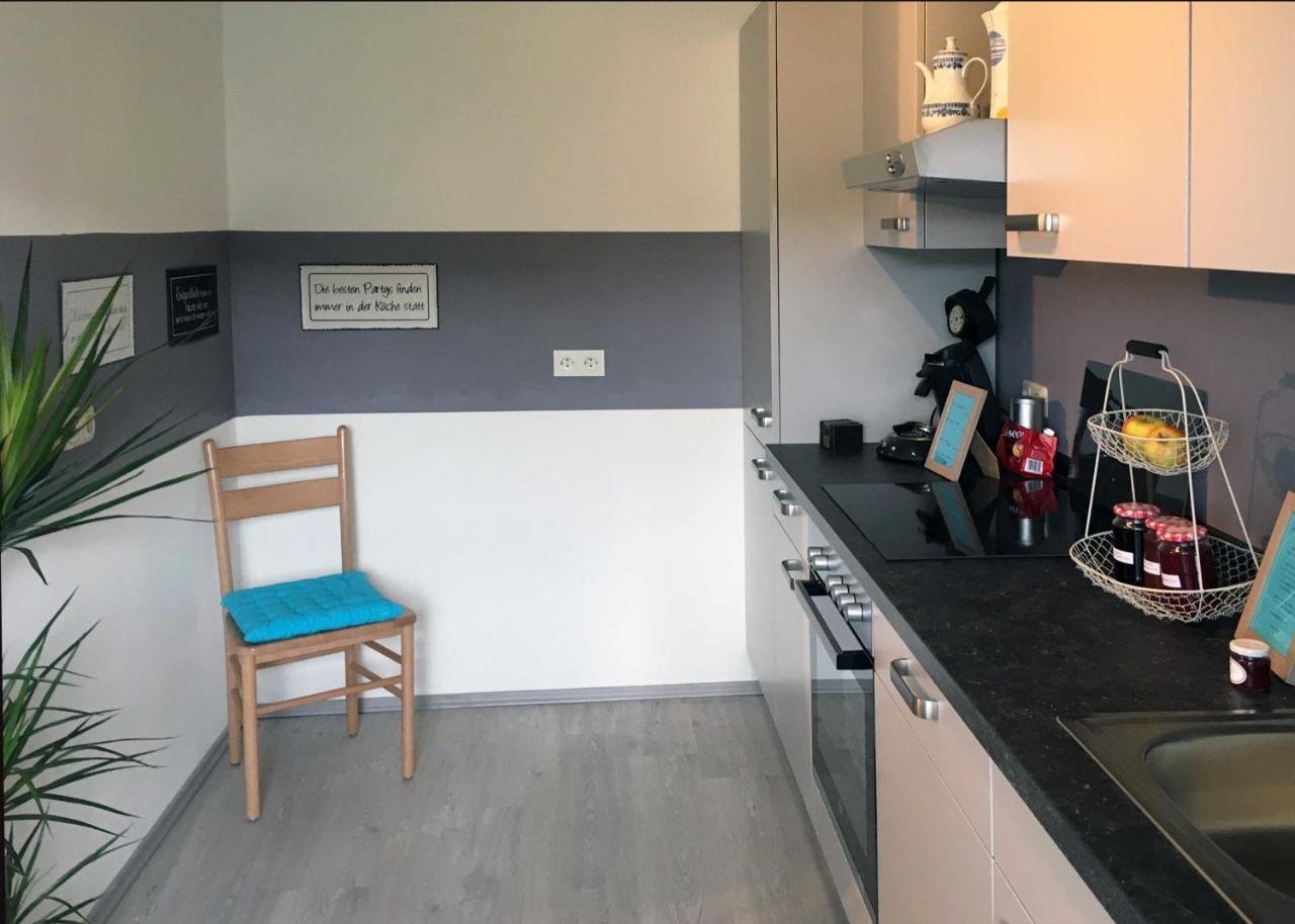Ferienwohnung Im Paradies Momlingen エクステリア 写真